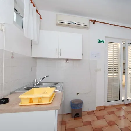 Apartmani Lukacic - Kraj * Tkon